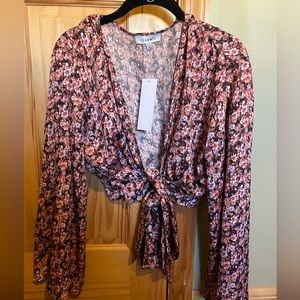 Long Sleeves Floral Crop Top with Tie Detailing